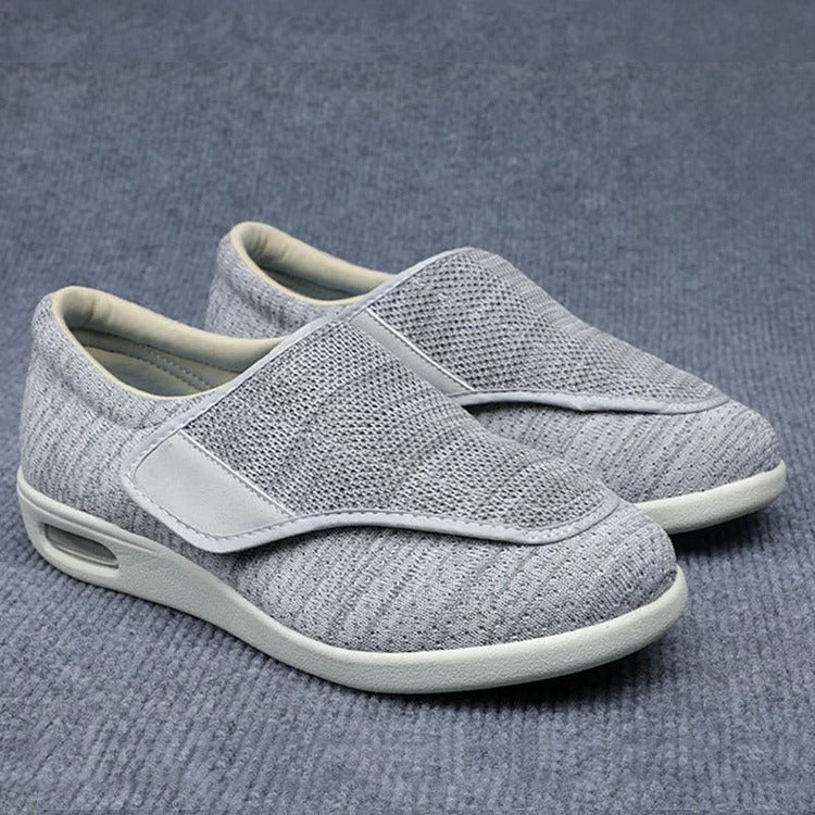 Zapatos anchos para pies hinchados con correas ajustables y plantillas extraíbles de espuma viscoelástica