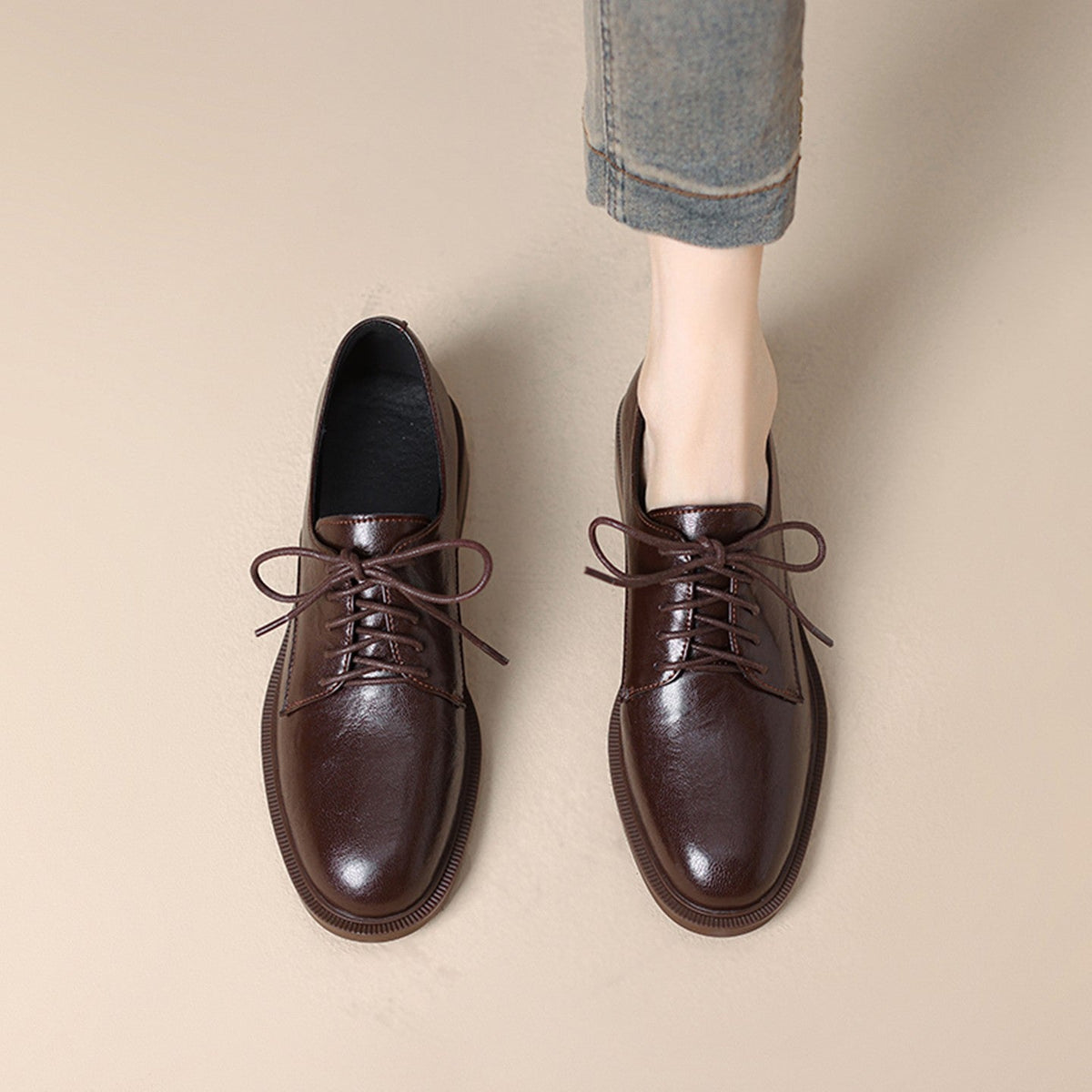 Zapatos de cordones de piel clásicos para mujer