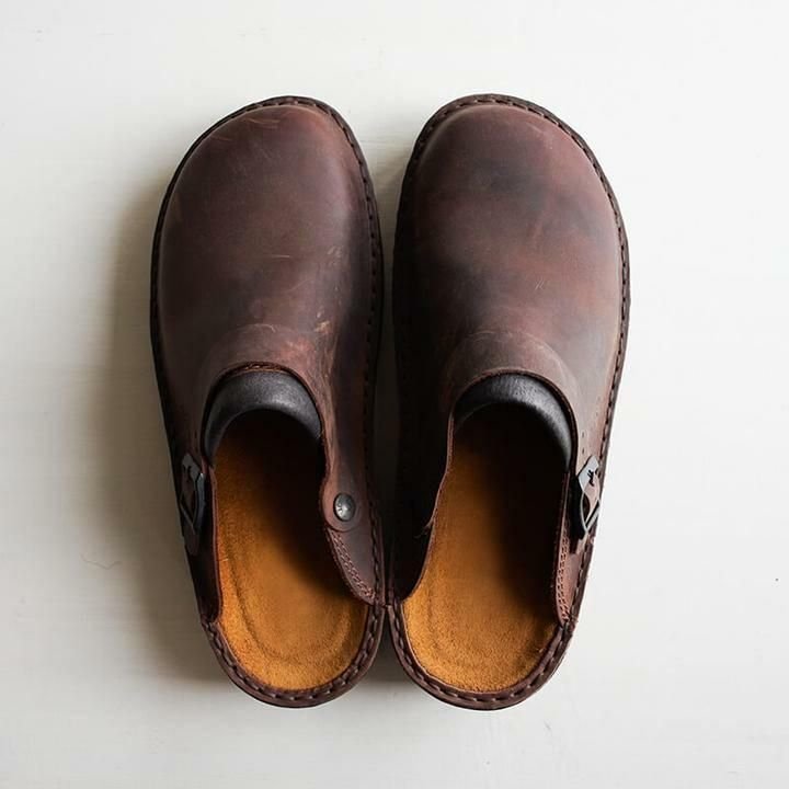 Zuecos cerrados de efecto piel con hebilla lateral, sin cordones, plantilla acolchada, para hombre y mujer, beige, marró